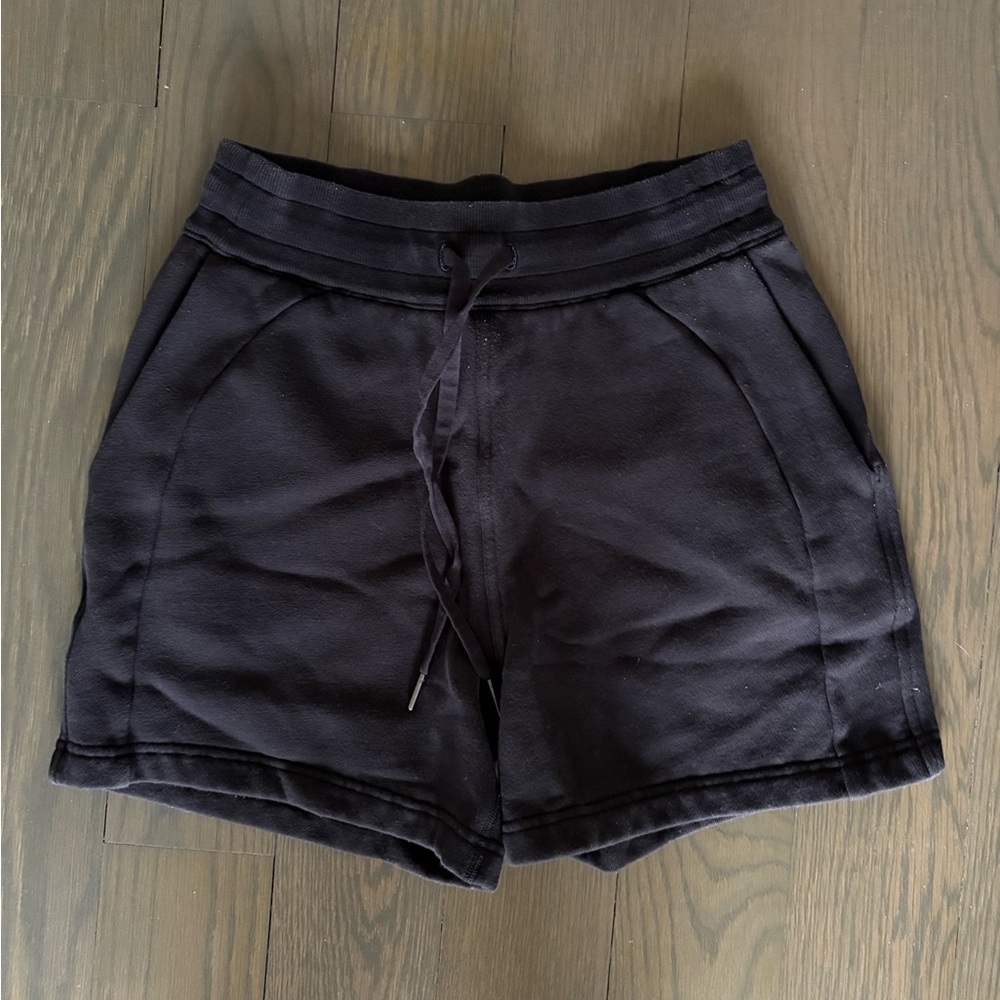lululemon Scuba 5” Shorts Size 6 Black